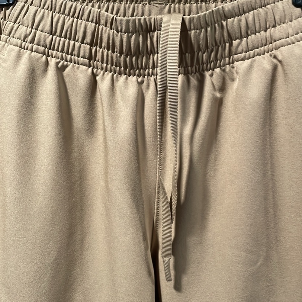 UA Joggers - Picture 3 of 4